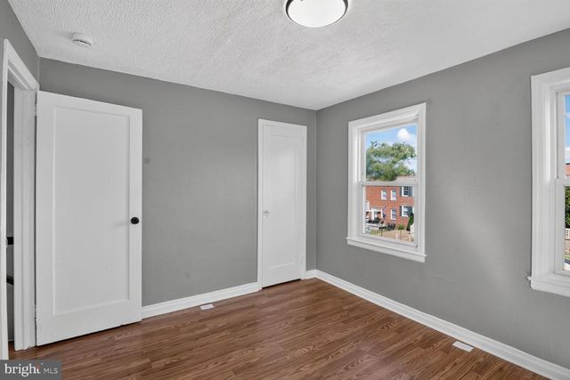 5230 PATRICK HENRY DR, Baltimore, MD 21225