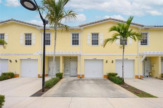 1106 NW 40th Ter, Lauderhill, FL 33313