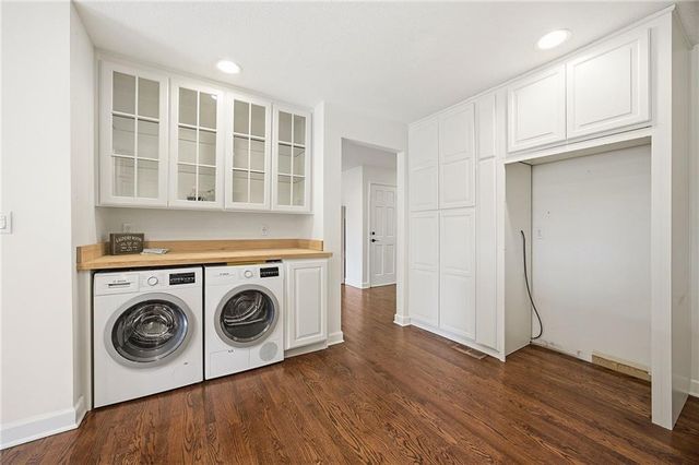 9348 Hardy Drive, Overland Park, KS 66212