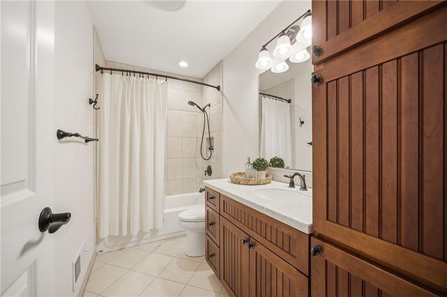 9348 Hardy Drive, Overland Park, KS 66212