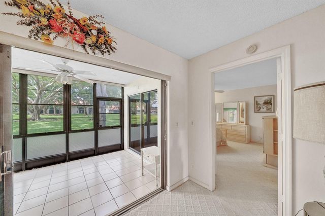 5585 Munsel Lane 102, Boynton Beach, FL 33437