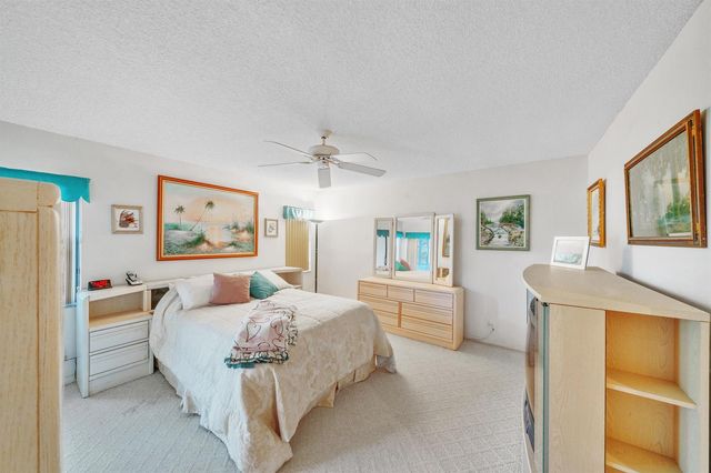 5585 Munsel Lane 102, Boynton Beach, FL 33437