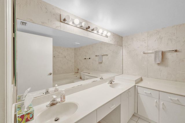 5585 Munsel Lane 102, Boynton Beach, FL 33437