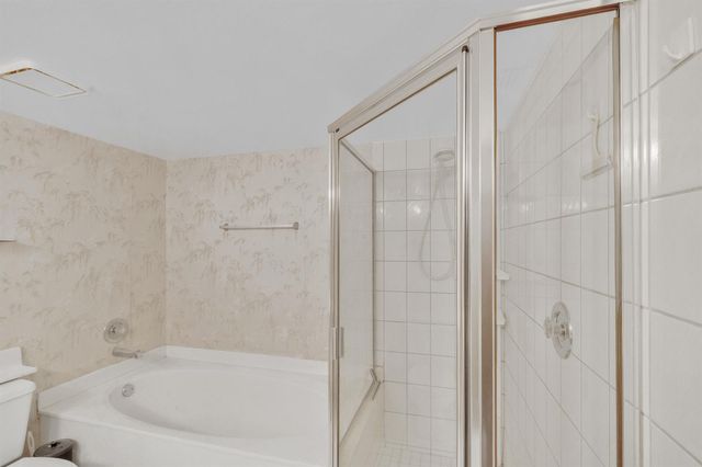 5585 Munsel Lane 102, Boynton Beach, FL 33437