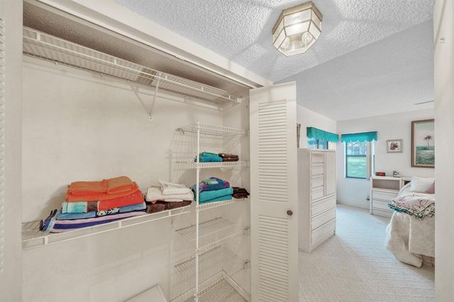 5585 Munsel Lane 102, Boynton Beach, FL 33437