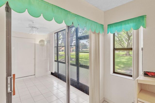 5585 Munsel Lane 102, Boynton Beach, FL 33437