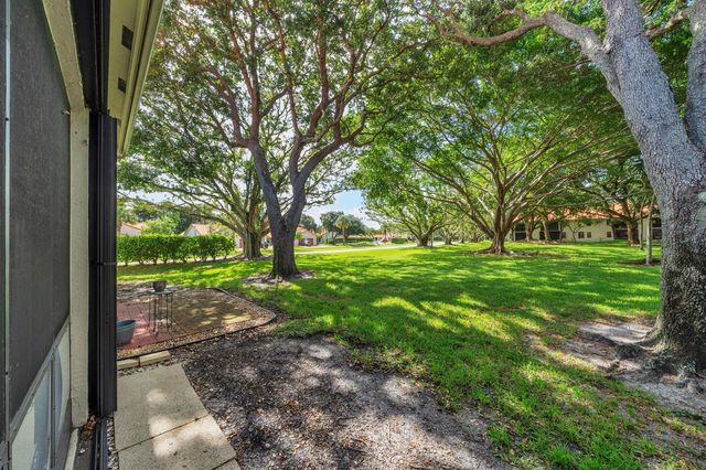 5585 Munsel Lane 102, Boynton Beach, FL 33437