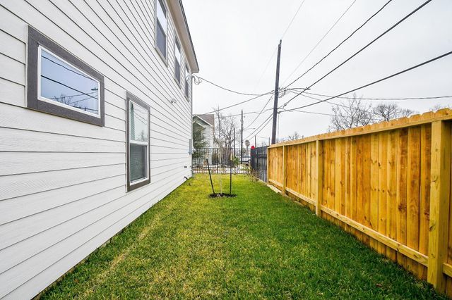 2307 Gagne Street, Houston, TX 77020