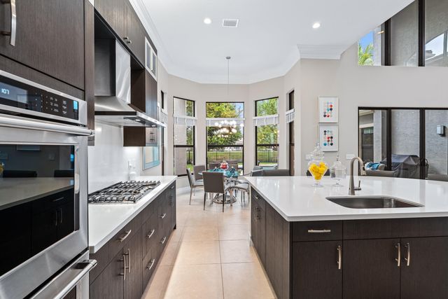 9741 Vitrail Lane, Delray Beach, FL 33446