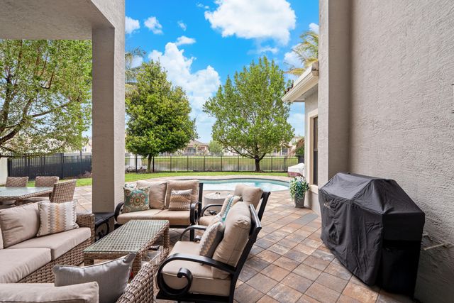 9741 Vitrail Lane, Delray Beach, FL 33446