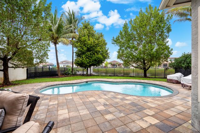 9741 Vitrail Lane, Delray Beach, FL 33446