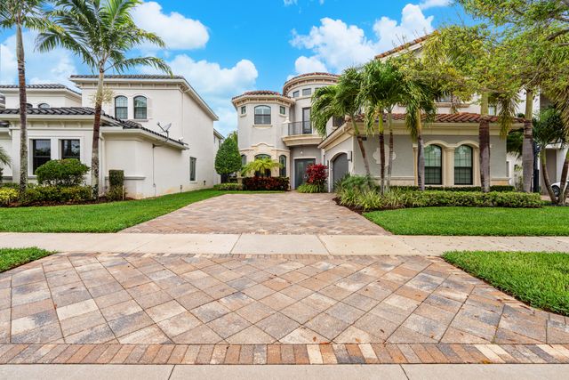 9741 Vitrail Lane, Delray Beach, FL 33446
