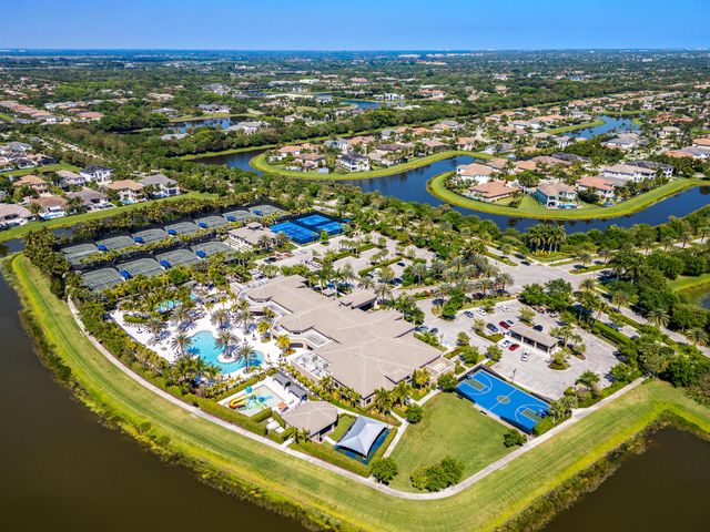 9741 Vitrail Lane, Delray Beach, FL 33446