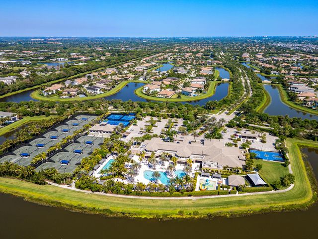 9741 Vitrail Lane, Delray Beach, FL 33446