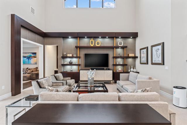 9741 Vitrail Lane, Delray Beach, FL 33446