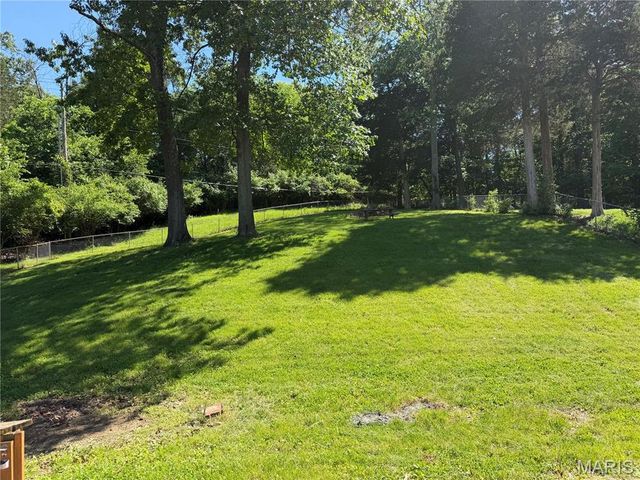2042 Catlin Drive, Barnhart, MO 63012