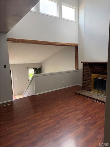 2042 Catlin Drive, Barnhart, MO 63012