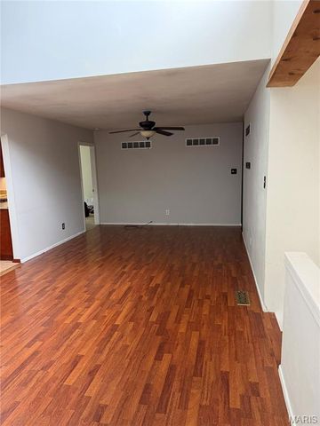 2042 Catlin Drive, Barnhart, MO 63012