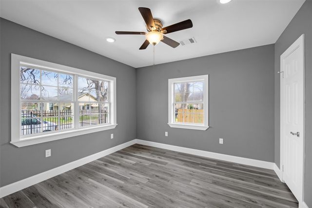 5002 Lelia Street, Houston, TX 77026