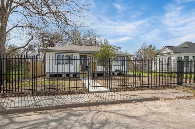 5002 Lelia Street, Houston, TX 77026