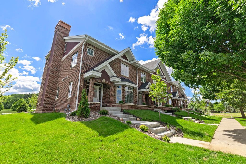 10814 Falling Water Lane B, Woodbury, MN 55129 — photo 5