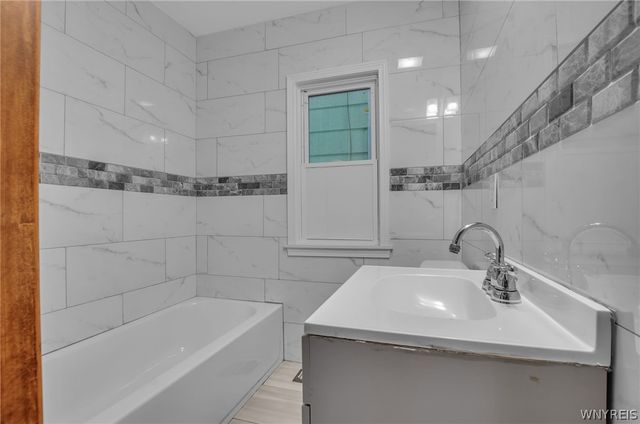 767 West Avenue, Buffalo, NY 14213