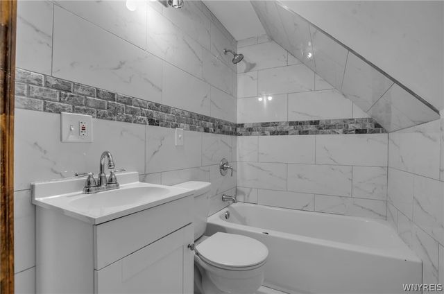 767 West Avenue, Buffalo, NY 14213