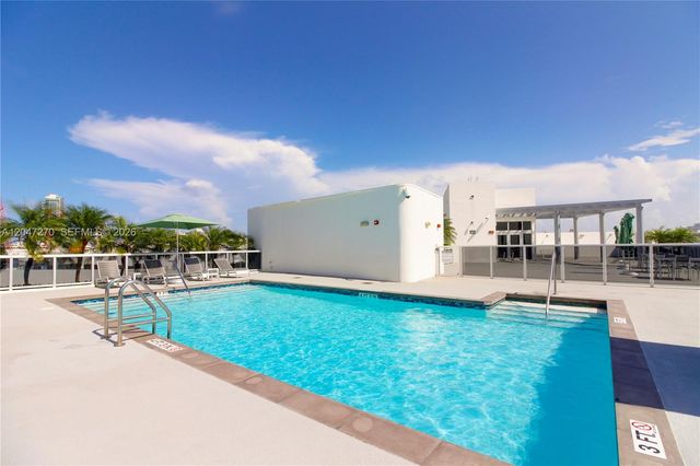 2001 Meridian Avenue PH21, Miami Beach, FL 33139
