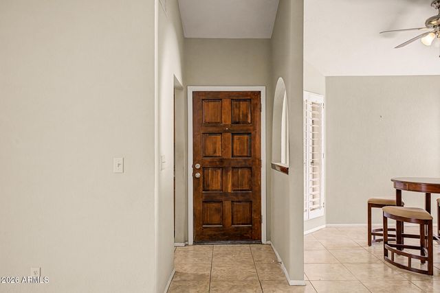 406 E TARO Lane, Phoenix, AZ 85024