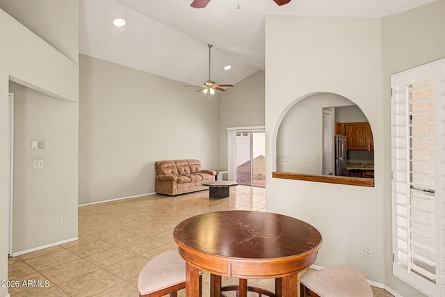 406 E TARO Lane, Phoenix, AZ 85024