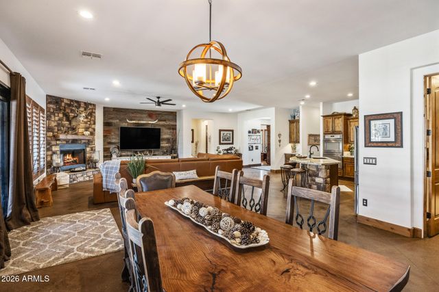 1406 W Joy Ranch Road, Phoenix, AZ 85086