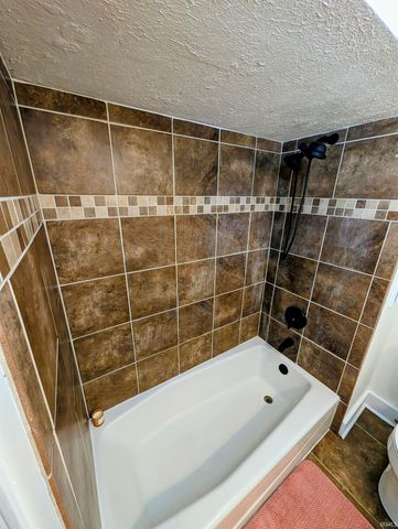 827 E Ewing Avenue, South Bend, IN 46613