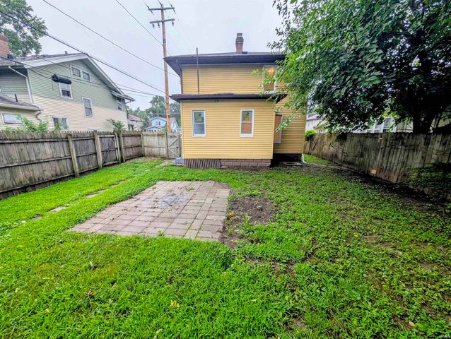827 E Ewing Avenue, South Bend, IN 46613