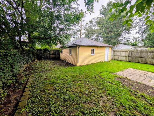 827 E Ewing Avenue, South Bend, IN 46613