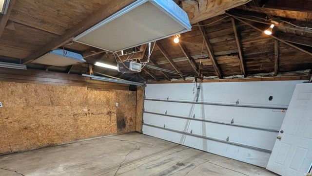 827 E Ewing Avenue, South Bend, IN 46613