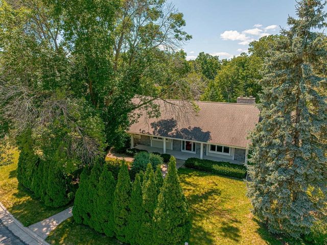 5941 Woods Edge Road, Fitchburg, WI 53711