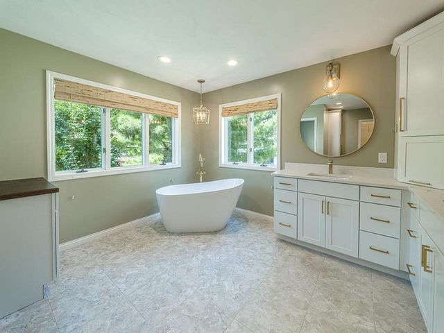5941 Woods Edge Road, Fitchburg, WI 53711