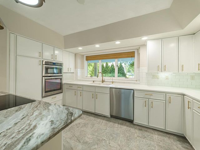 5941 Woods Edge Road, Fitchburg, WI 53711