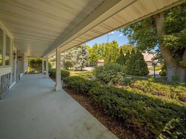 5941 Woods Edge Road, Fitchburg, WI 53711