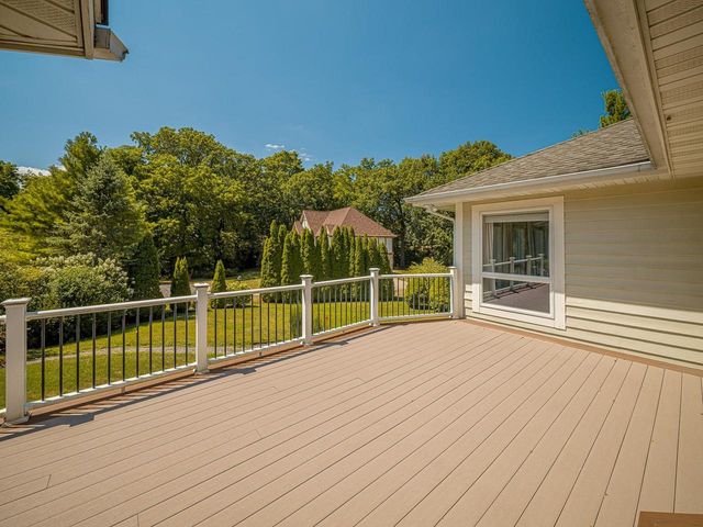 5941 Woods Edge Road, Fitchburg, WI 53711
