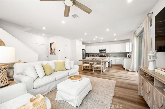 1852 Red Willow, Oceanside, CA 92056