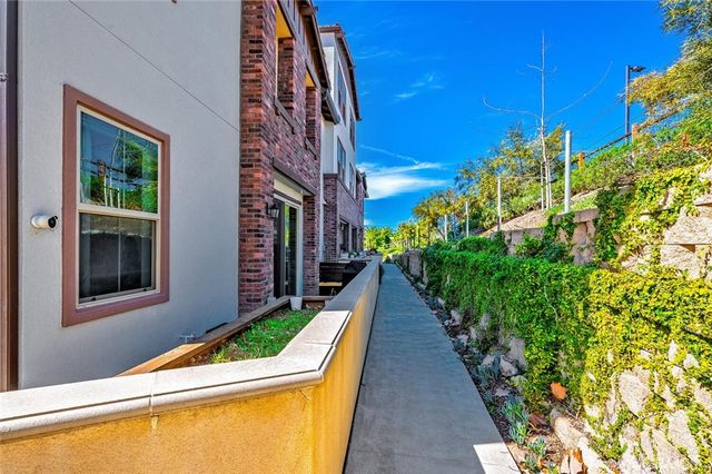 1852 Red Willow, Oceanside, CA 92056