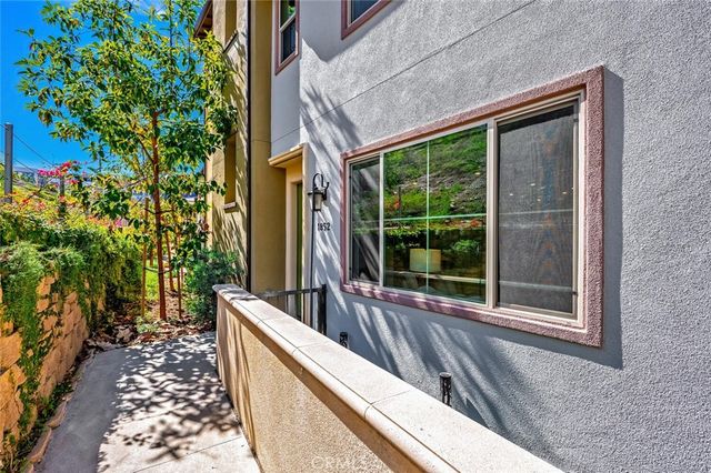 1852 Red Willow, Oceanside, CA 92056