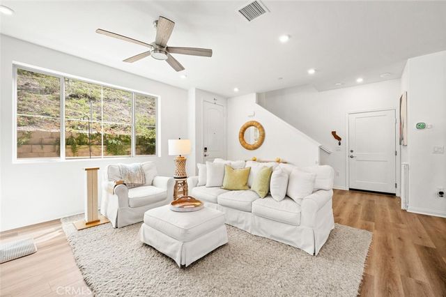 1852 Red Willow, Oceanside, CA 92056