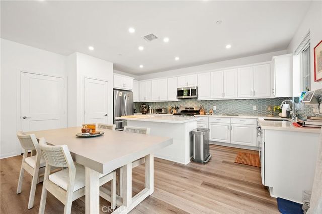 1852 Red Willow, Oceanside, CA 92056