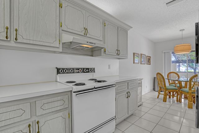 13731 Via Aurora A, Delray Beach, FL 33484