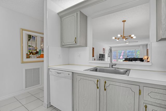 13731 Via Aurora A, Delray Beach, FL 33484
