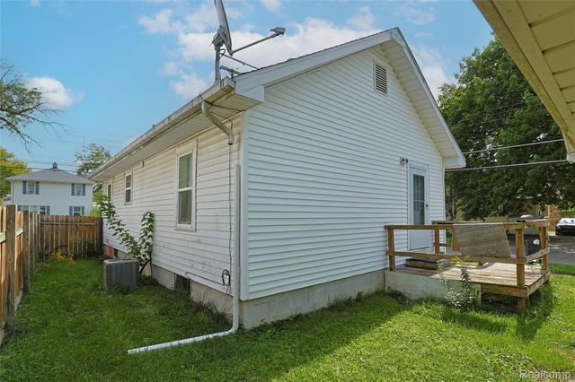 2301 Avon Street, Saginaw, MI 48602