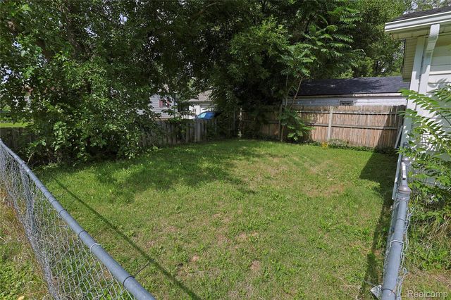 2301 Avon Street, Saginaw, MI 48602