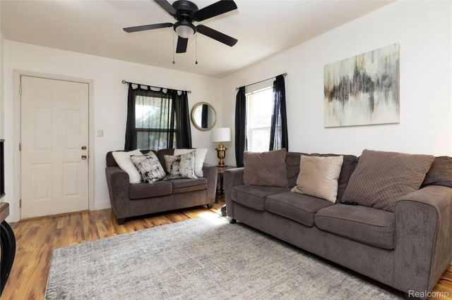 2301 Avon Street, Saginaw, MI 48602